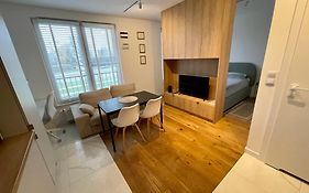 Time&House Pileckiego Przy Centrum Onkologi I Klinice Novum Apartament Na Wylacznosc Pokoj,Sypialnia,Lozko, Lazienka,Kuchnia