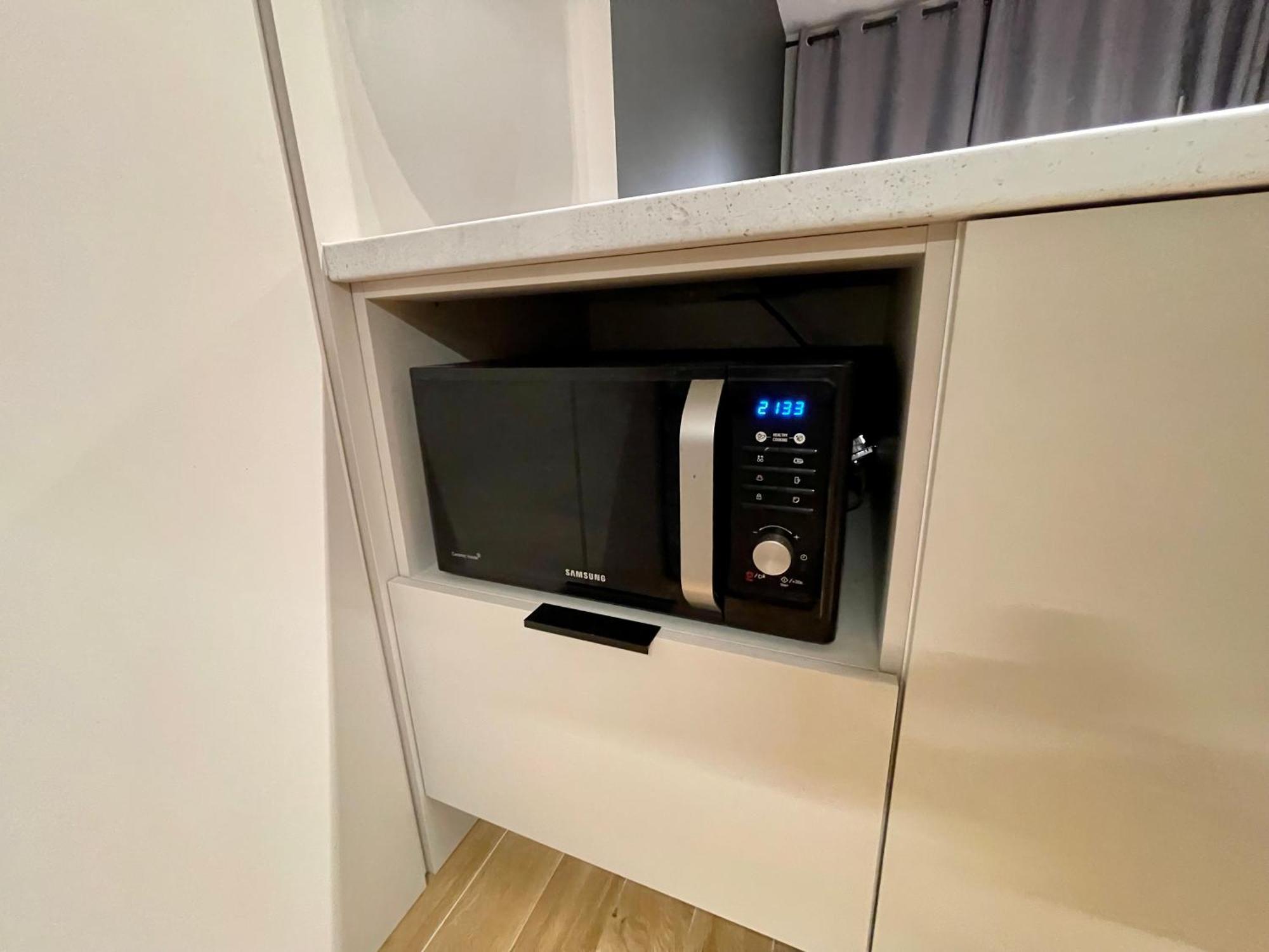 Апартаменти Time&House Pileckiego Przy Centrum Onkologi I Klinice Novum Apartament Na Wylacznosc Pokoj,Sypialnia,Lozko, Lazienka,Kuchnia Варшава Екстер'єр фото
